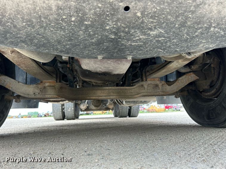 image for item DR4646 2016 Mack CXU613  semi truck