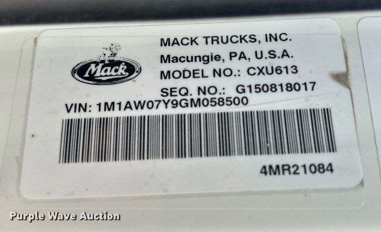 image for item DR4646 2016 Mack CXU613  semi truck