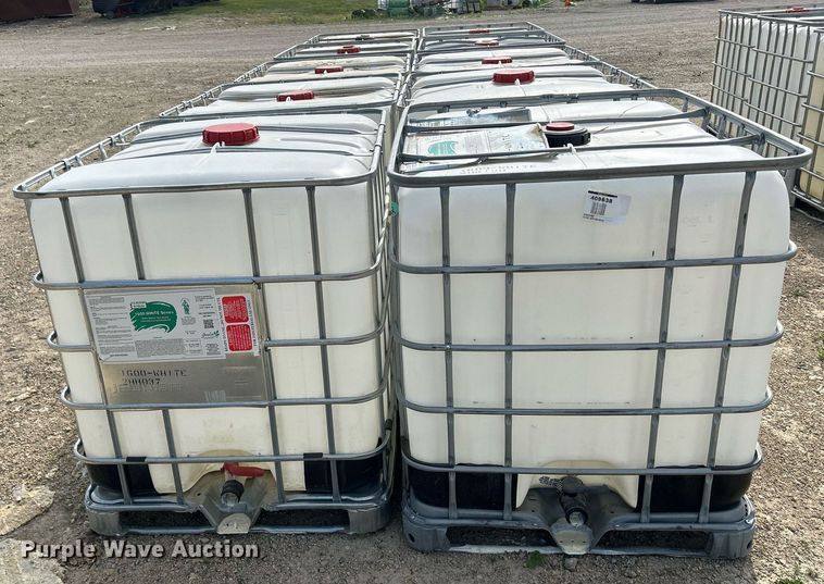 image for item DR4650 (10) poly totes