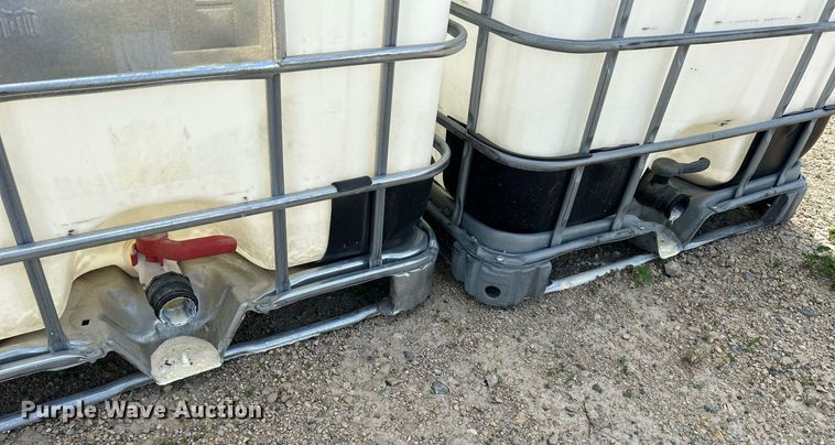 image for item DR4650 (10) poly totes