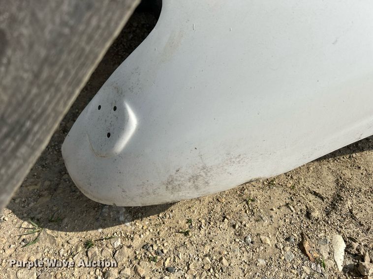 image for item DR4651 International 9200  hood