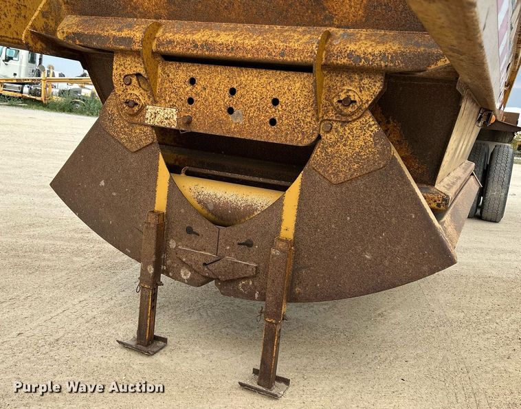 image for item DR4652 2000 Trail King TK54BBU-432  bottom dump trailer