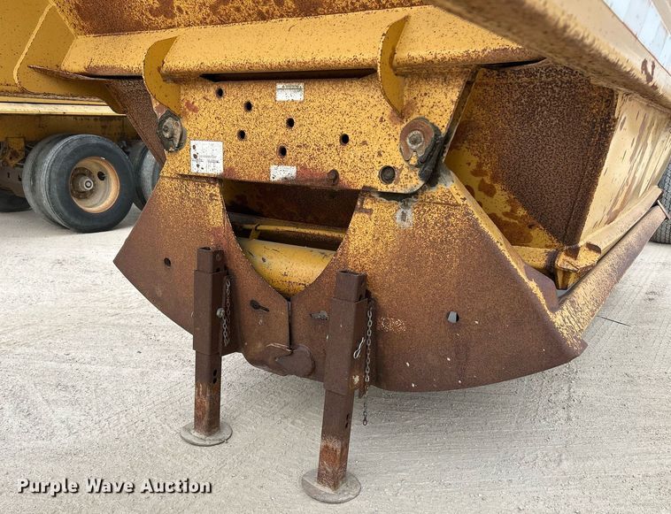 image for item DR4653 1995 Load King 2060-40-2  bottom dump trailer