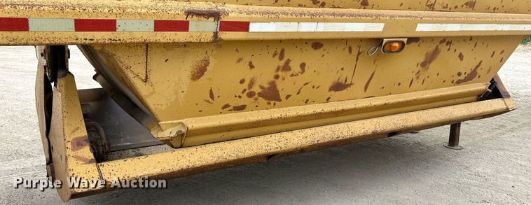 image for item DR4653 1995 Load King 2060-40-2  bottom dump trailer