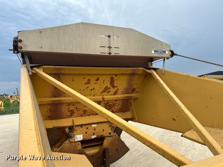 image for item DR4653 1995 Load King 2060-40-2  bottom dump trailer