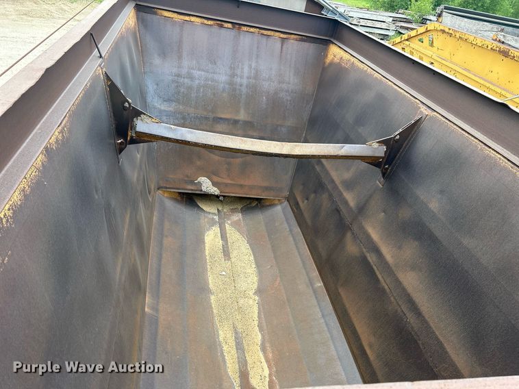 image for item DR4653 1995 Load King 2060-40-2  bottom dump trailer