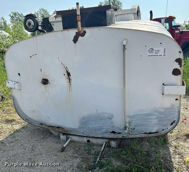 image for item DR4654 Water tank bed