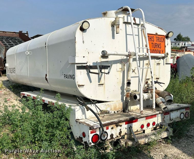 image for item DR4654 Water tank bed