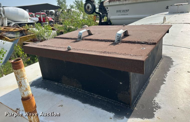 image for item DR4654 Water tank bed