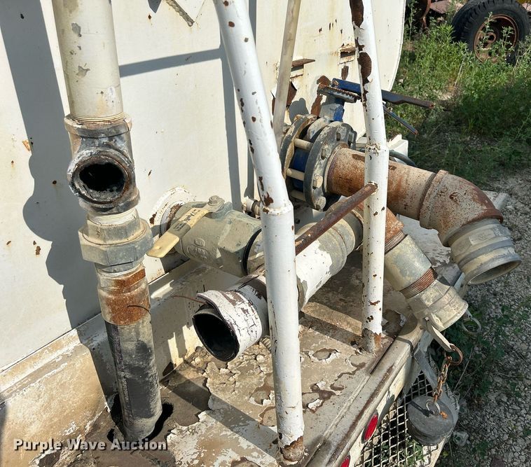 image for item DR4654 Water tank bed