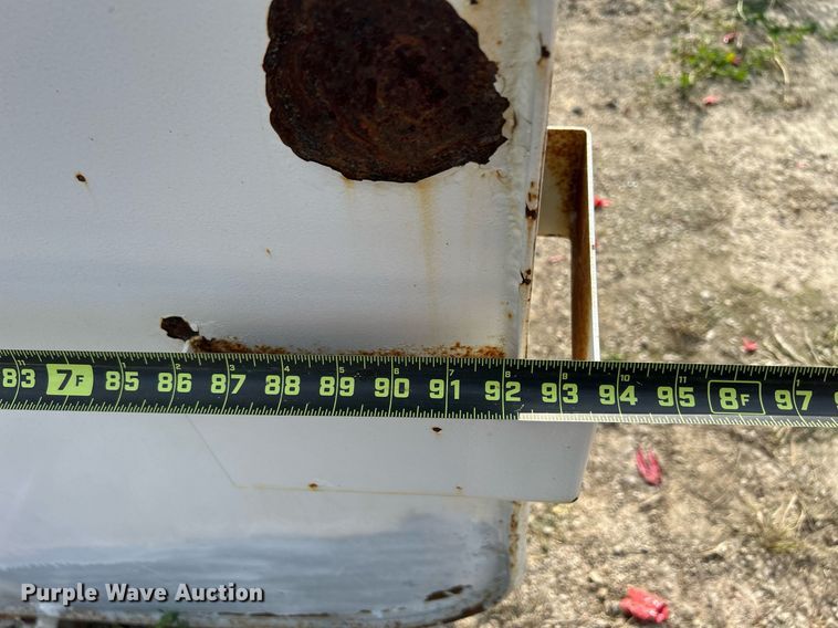 image for item DR4654 Water tank bed