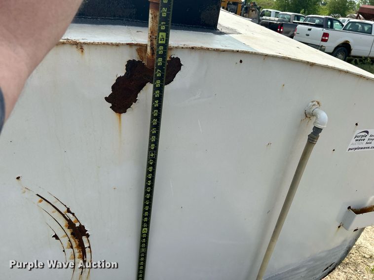 image for item DR4654 Water tank bed