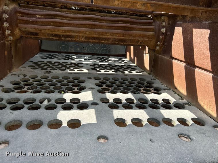 image for item DR4655 Allis Chalmers  screen