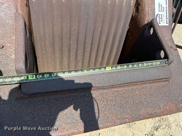 image for item DR4656 Universal Crusher  jaw crusher