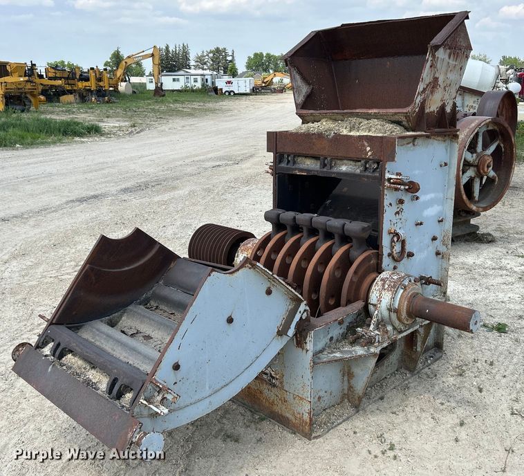 image for item DR4658 Cedarapids  hammer mill