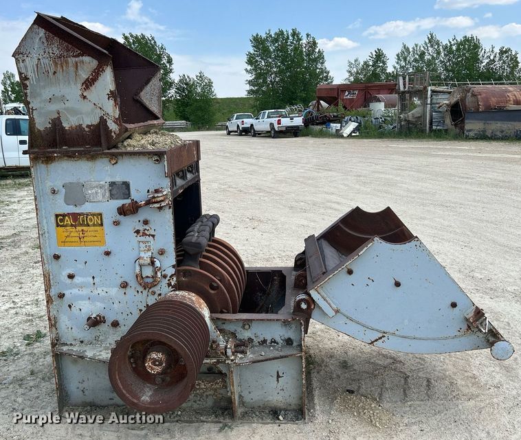 image for item DR4658 Cedarapids  hammer mill