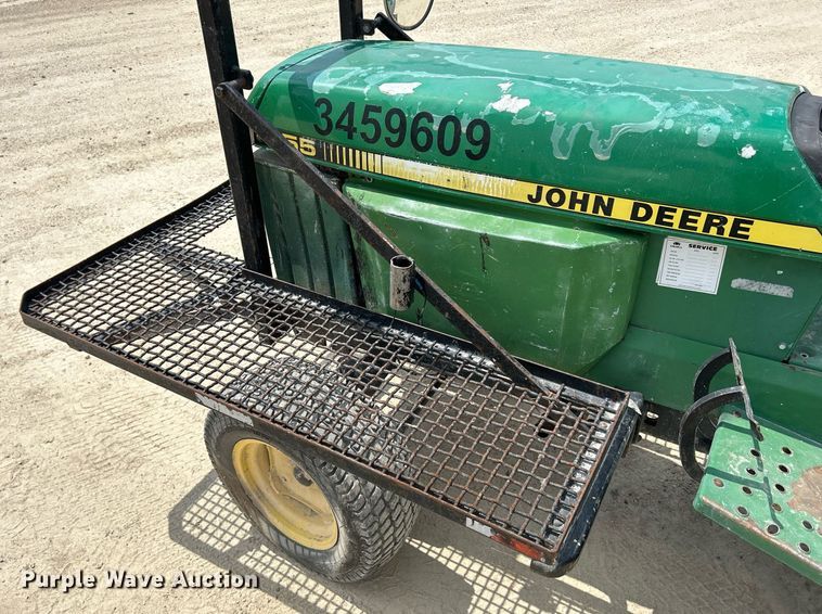 image for item DR4659 1997 John Deere 855  tractor