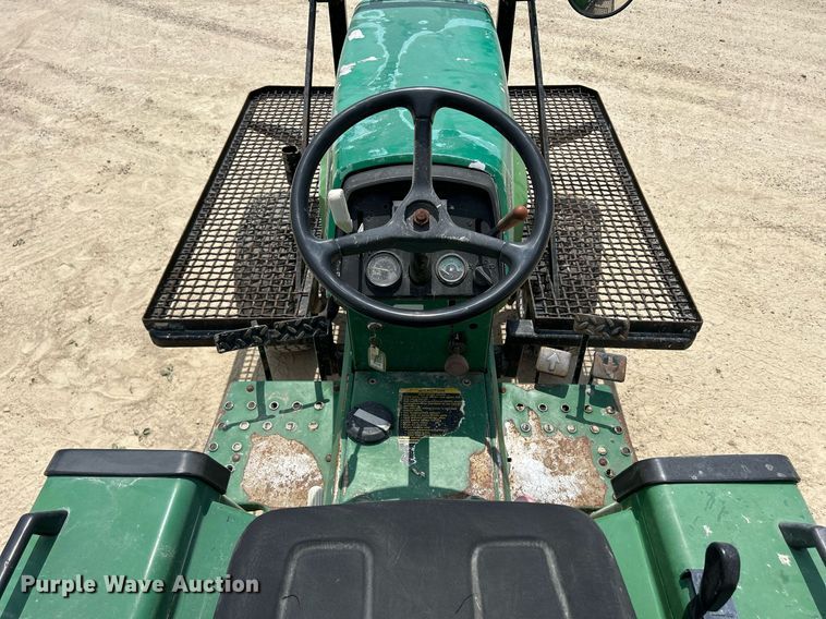 image for item DR4659 1997 John Deere 855  tractor