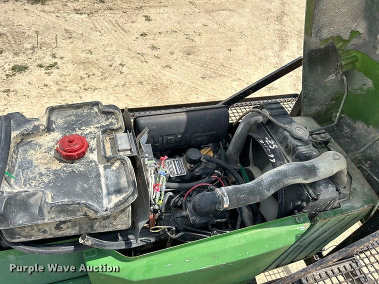 image for item DR4659 1997 John Deere 855  tractor