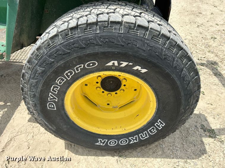 image for item DR4659 1997 John Deere 855  tractor