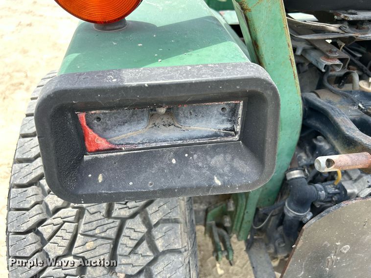 image for item DR4659 1997 John Deere 855  tractor