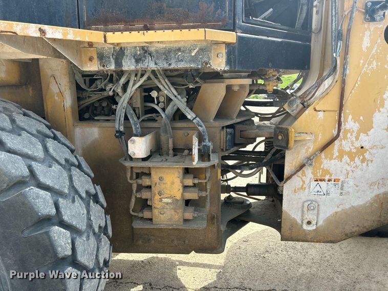 image for item DR4660 2004 Caterpillar 924G  wheel loader