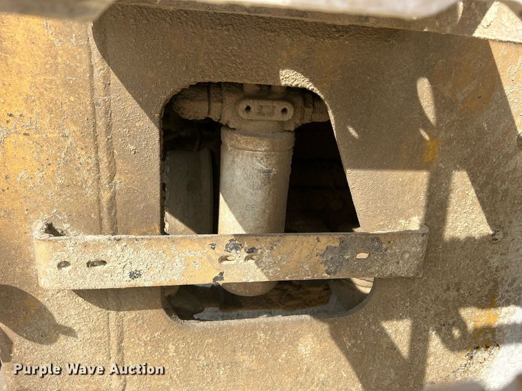 image for item DR4660 2004 Caterpillar 924G  wheel loader