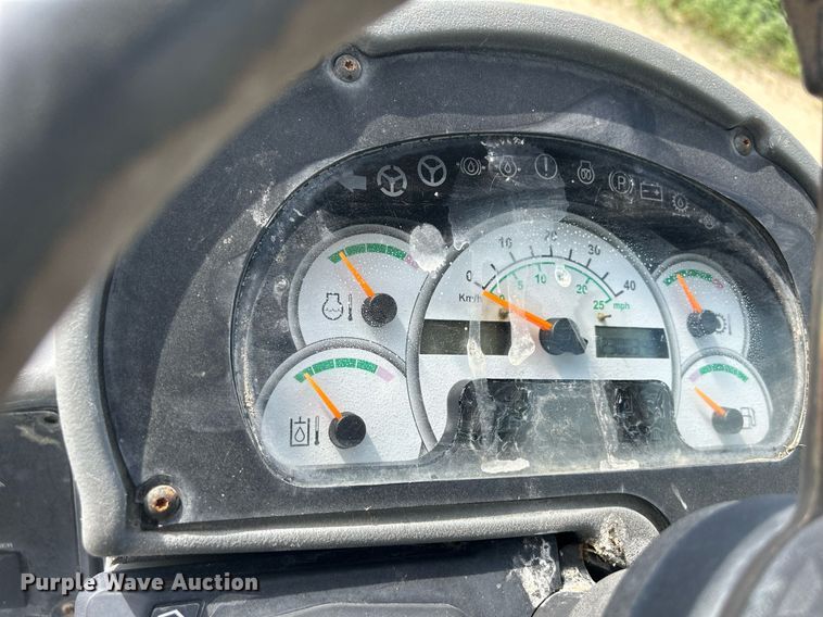 image for item DR4660 2004 Caterpillar 924G  wheel loader