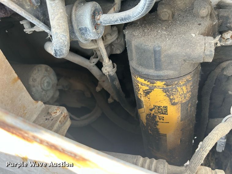 image for item DR4660 2004 Caterpillar 924G  wheel loader