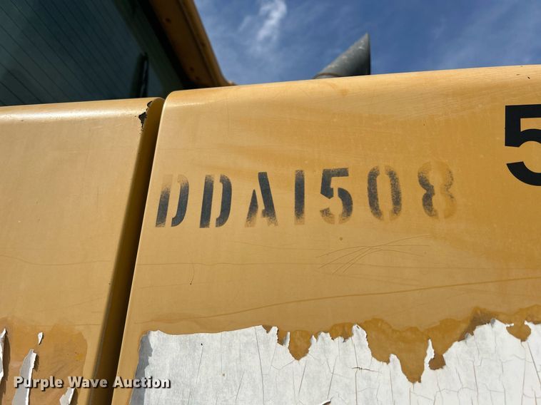 image for item DR4660 2004 Caterpillar 924G  wheel loader