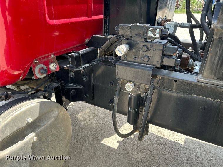 image for item DR4661 1999 Mack RD690S  dump truck