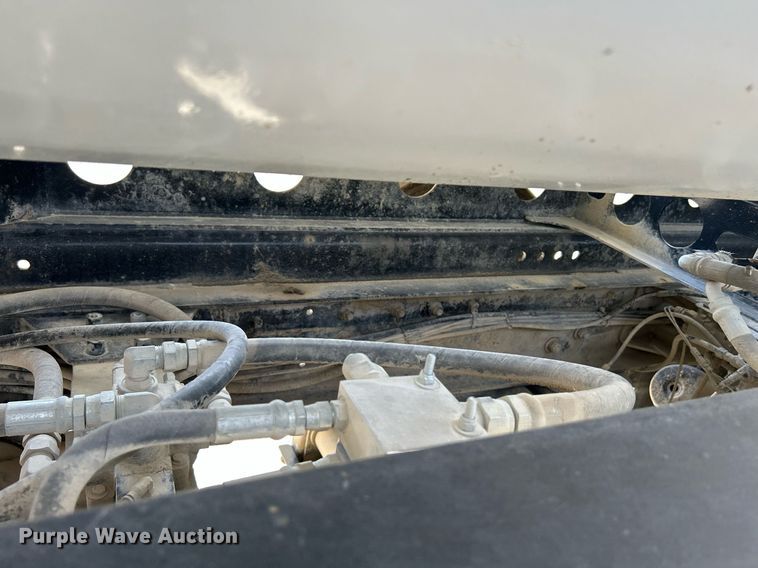 image for item DR4661 1999 Mack RD690S  dump truck