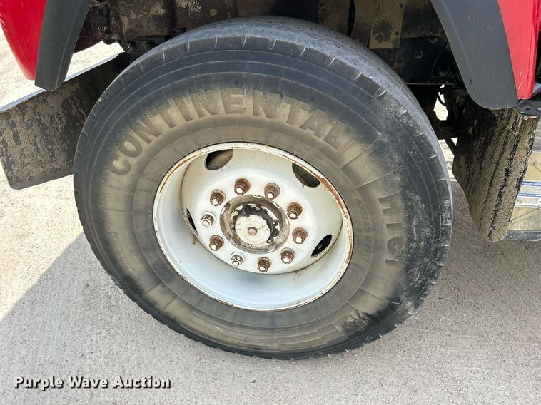 image for item DR4661 1999 Mack RD690S  dump truck