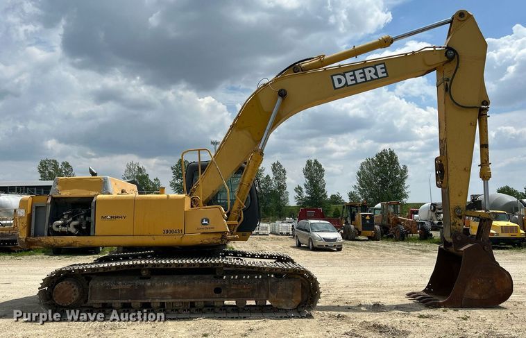 image for item DR4662 2003 John Deere 330C LC  excavator