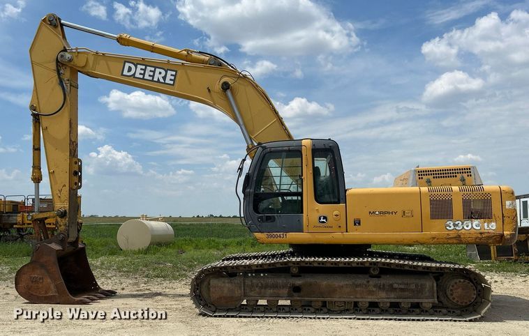 image for item DR4662 2003 John Deere 330C LC  excavator