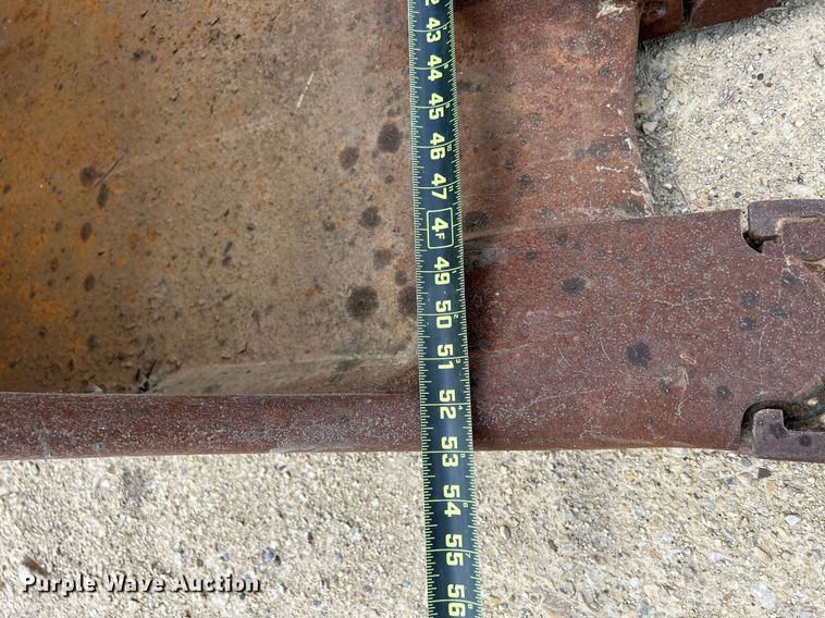 image for item DR4662 2003 John Deere 330C LC  excavator