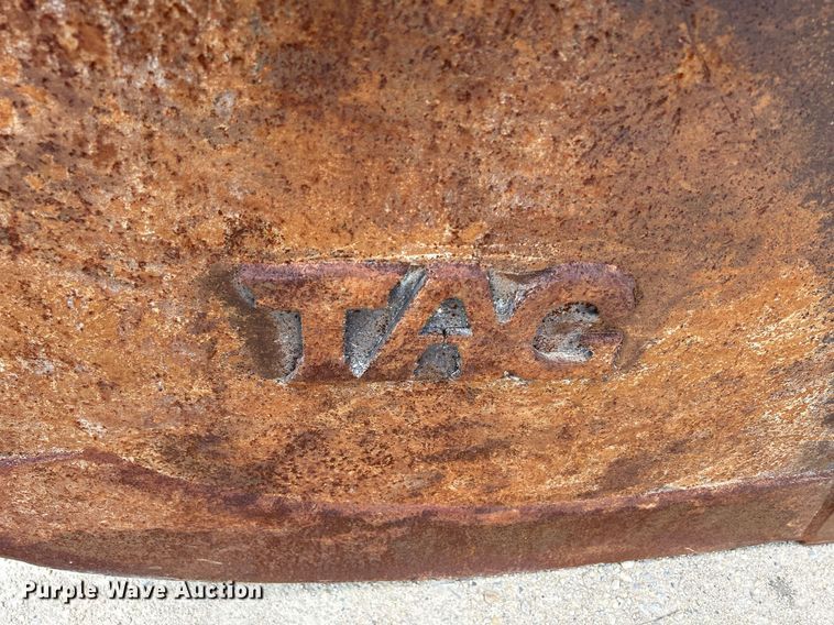 image for item DR4662 2003 John Deere 330C LC  excavator