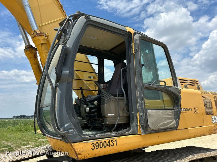 image for item DR4662 2003 John Deere 330C LC  excavator