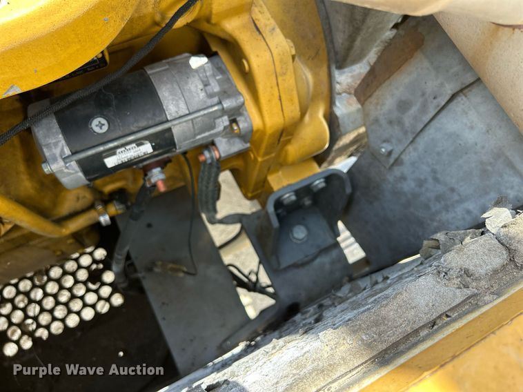 image for item DR4662 2003 John Deere 330C LC  excavator