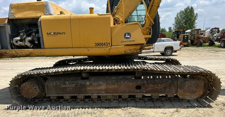 image for item DR4662 2003 John Deere 330C LC  excavator