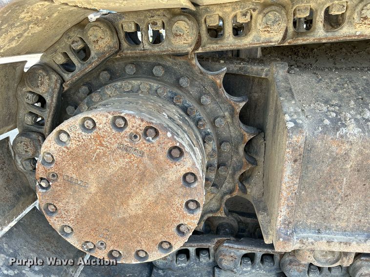 image for item DR4662 2003 John Deere 330C LC  excavator