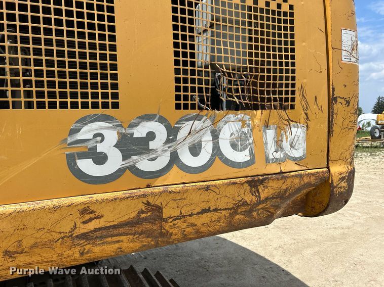 image for item DR4662 2003 John Deere 330C LC  excavator
