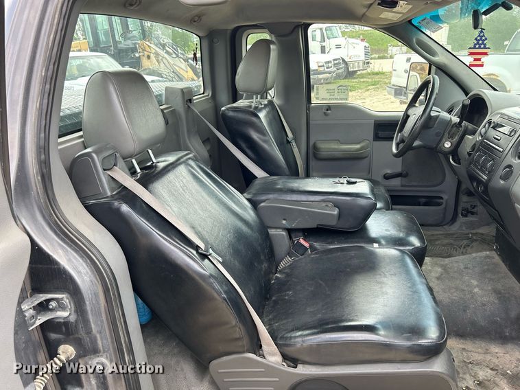 image for item DR4663 2008 Ford F150 XL  pickup truck