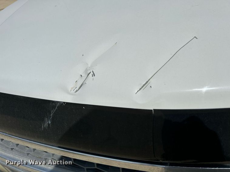 image for item DR4665 2005 Chevrolet Silverado 2500HD  pickup truck cab and chassis