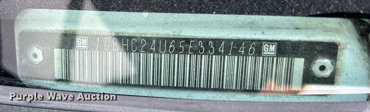 image for item DR4665 2005 Chevrolet Silverado 2500HD  pickup truck cab and chassis