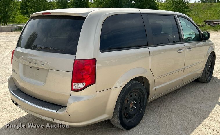image for item DR4666 2013 Dodge Grand Caravan  van