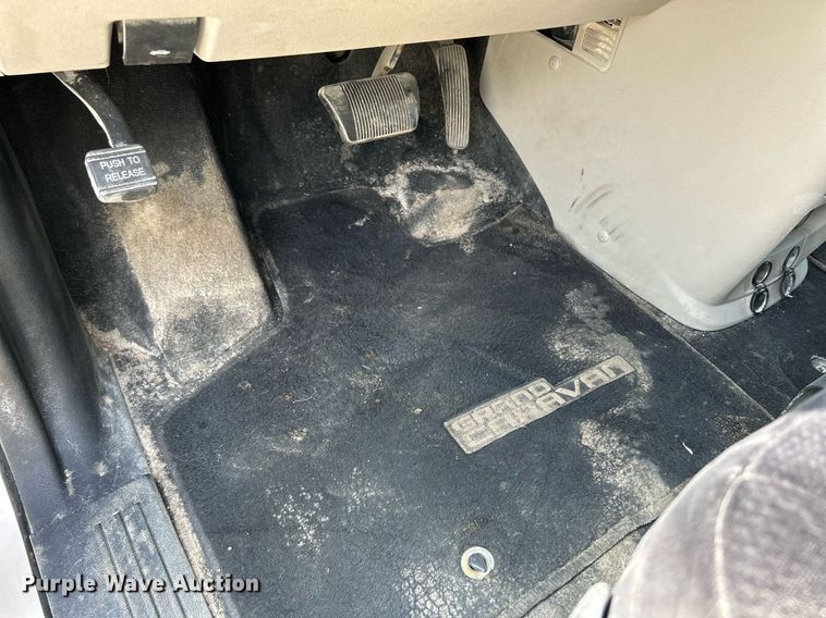 image for item DR4666 2013 Dodge Grand Caravan  van