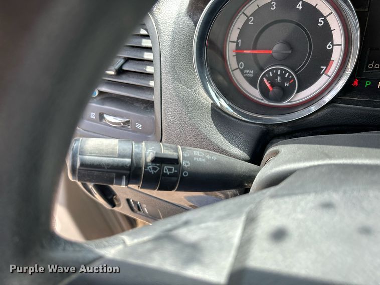 image for item DR4666 2013 Dodge Grand Caravan  van