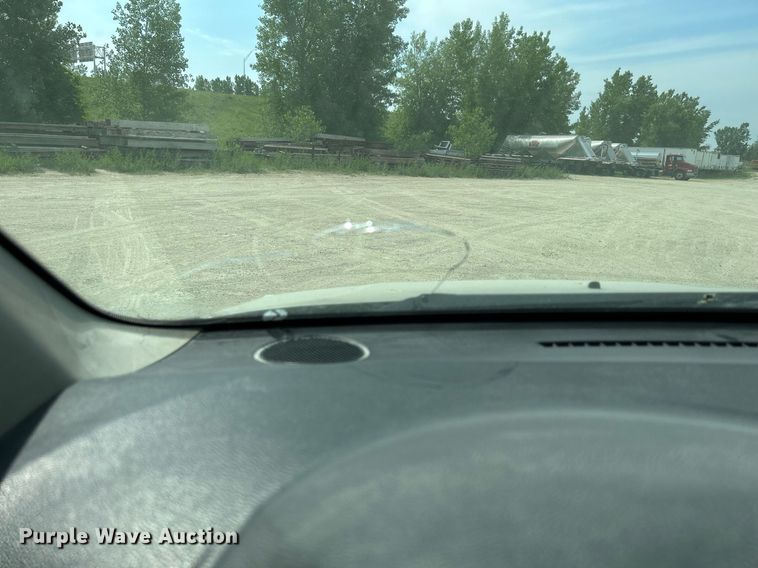 image for item DR4666 2013 Dodge Grand Caravan  van