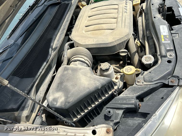 image for item DR4666 2013 Dodge Grand Caravan  van